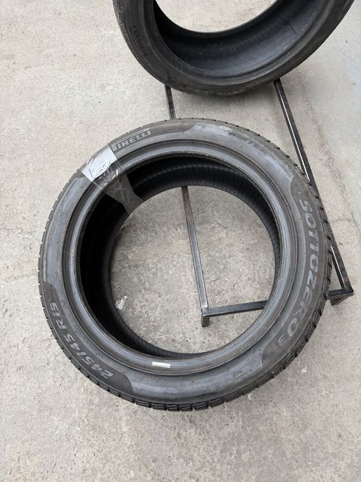 Шини зимові R19 245 45 Pirelli Склад Осокорки RLX