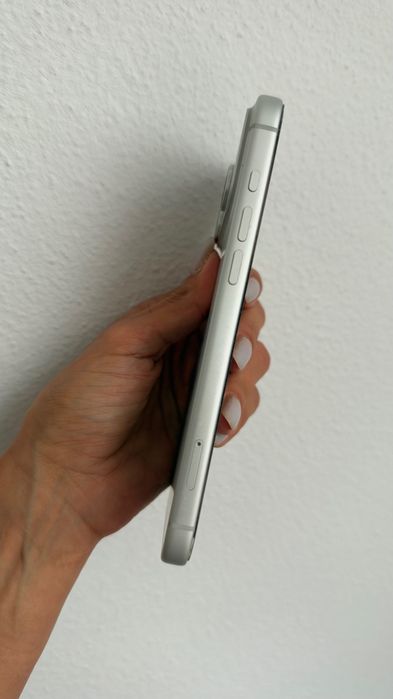 3 iPhones 17 Pro Max 1 TB (menos de 1 ano de uso)