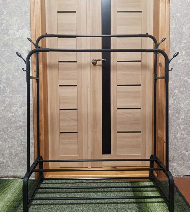 НАДІЙНА Металева Вішалка для одягу  Вешалка для одежды Вішак Стійка