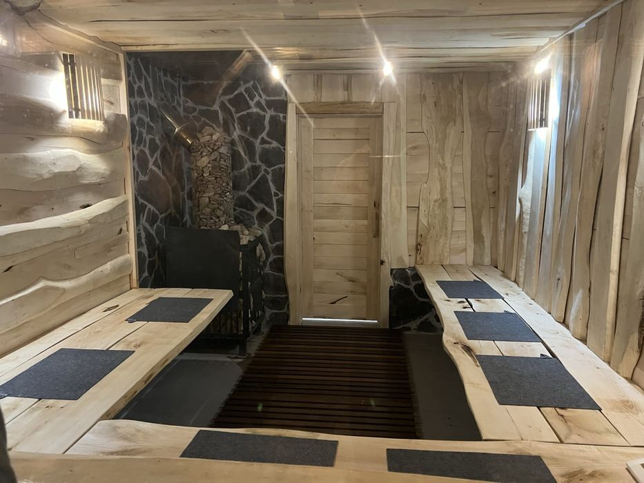 Затишний Будинок для відпочинку та святкування у Rest Family