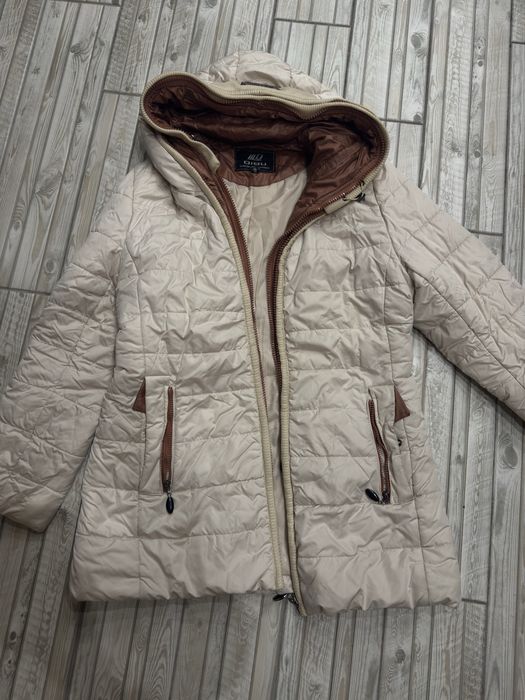 Куртка жіноча пуховик