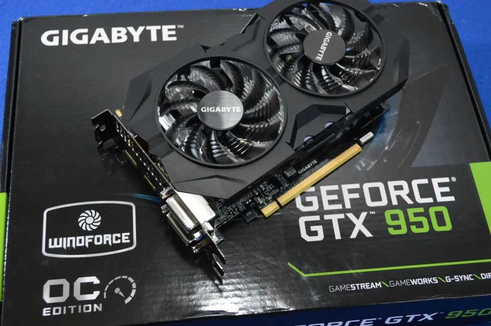 Placa gráfica Gigabyte GeForce GTX 950 WindForce OC64586494506497121