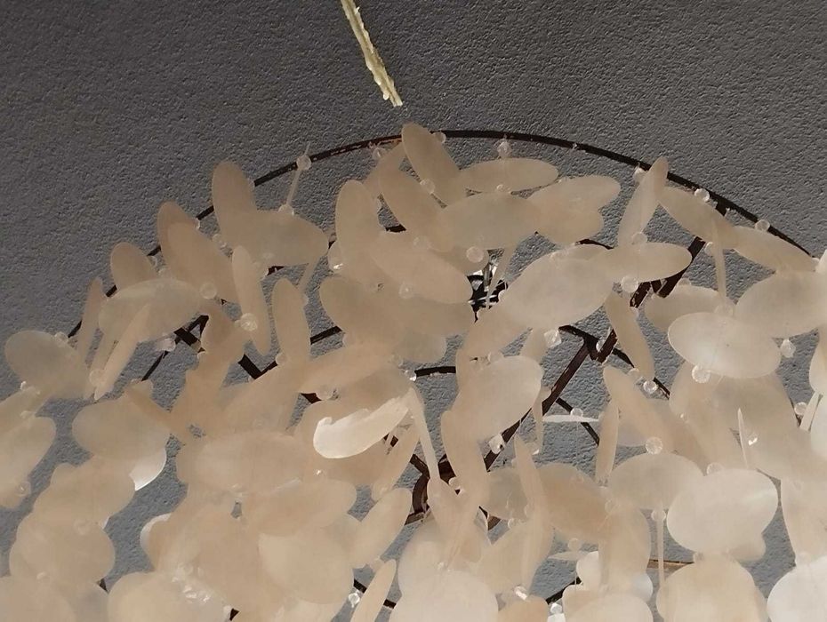 Candeeiro de tecto Loja do Gato Preto lantejoulas madrepérola