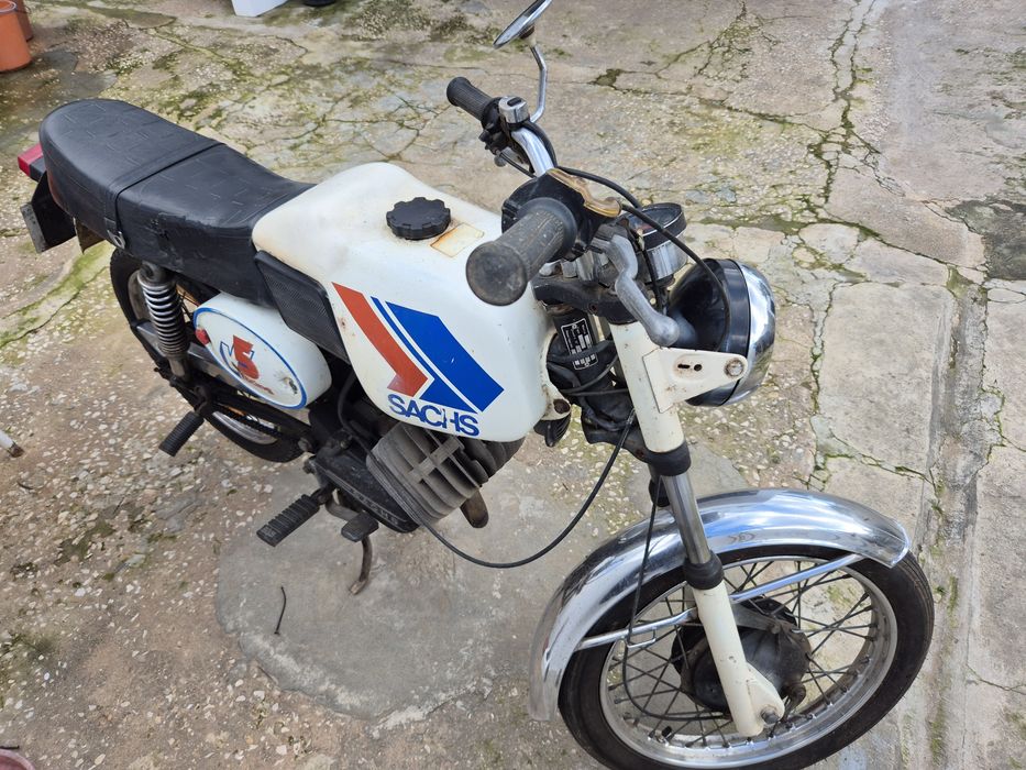 Motorizada Sachs V5
