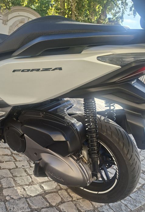 Scooter Honda Forza 300 impecavel