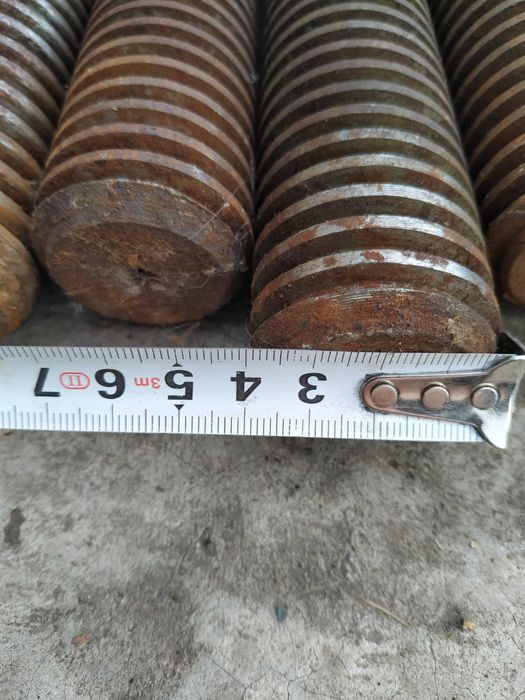 Винт с трапецеидальной резьбой