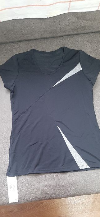 Жіноча спортивна футболка xl