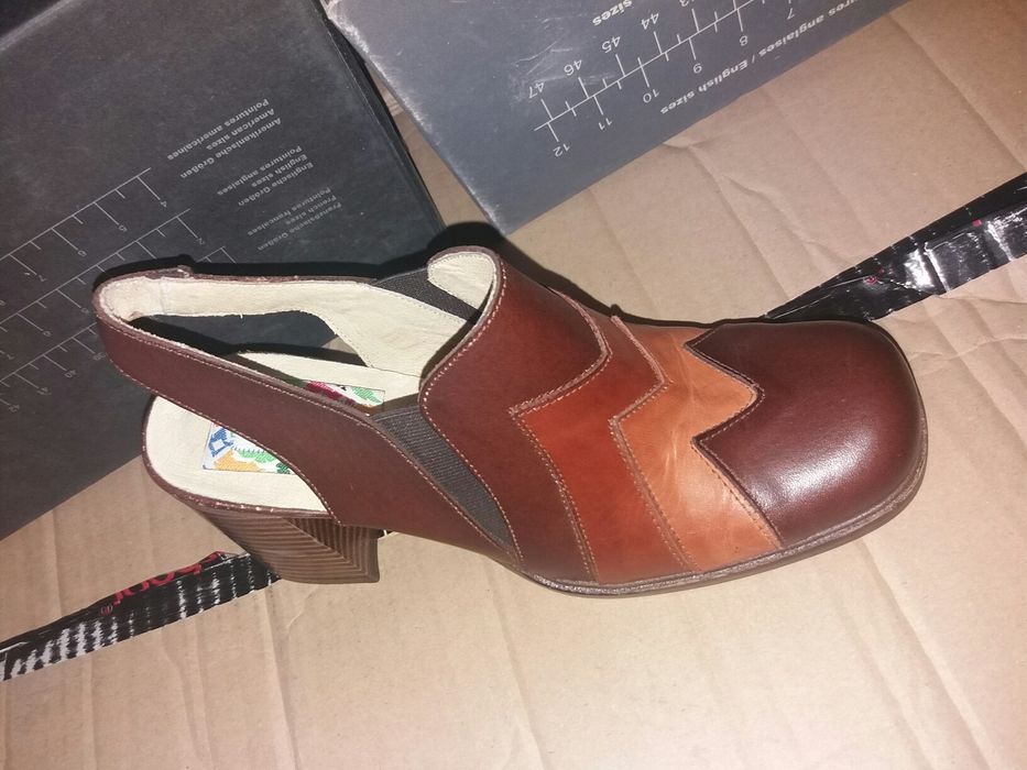 Brązowe 36 37 rude hippie boho Etno słupek klocek skóra z palcami