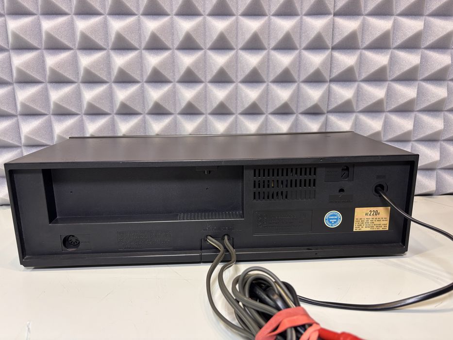 Magnetofon Technics RS M 215
