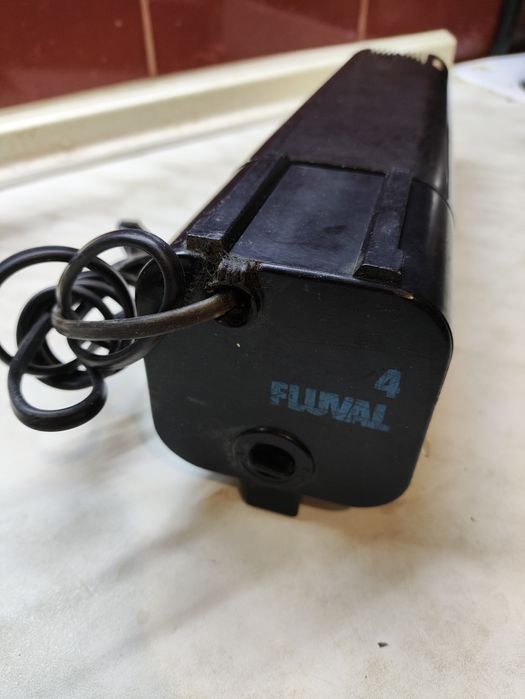 Аквариумный фильтр Fluval 4