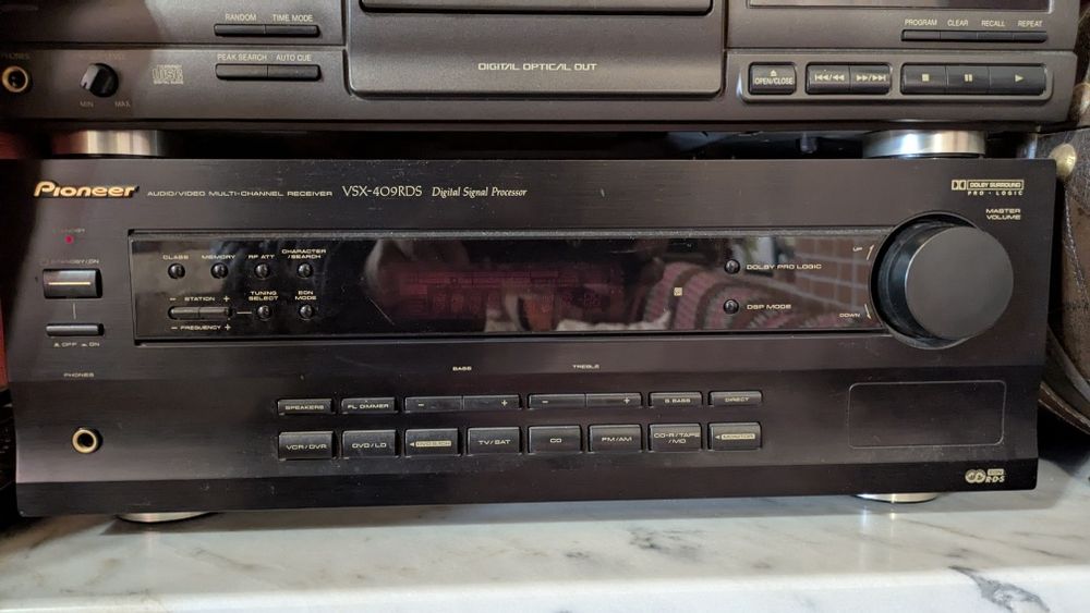 Vendo amplificador PIONEER VSX 409 RDS