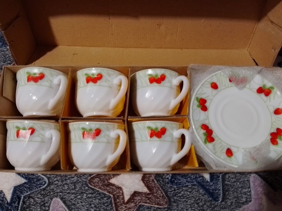 Продам сервіз на 6персон