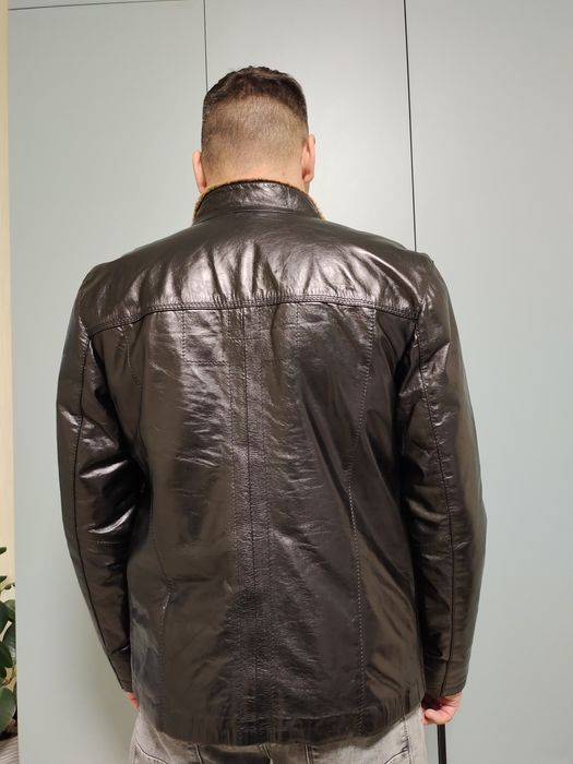 Шкіряна зимова куртка 48р