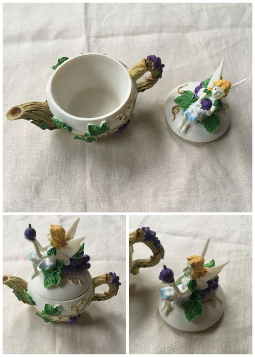 Conjunto de seis bules miniatura com motivo de fadas em porcelana