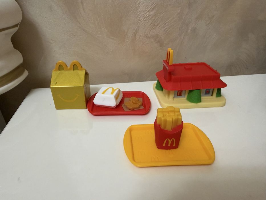 Фігурки McDonald’s ціна за шт.