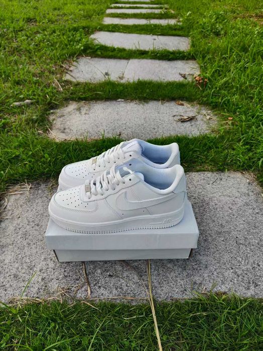 Buty Nike Air Force 1 Low '07 White R.41
