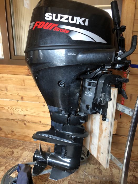 Лодочный мотор SUZUKI 25