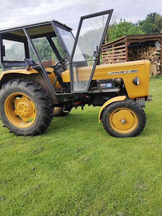 Ciagnik C-360 - sprawny