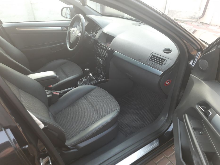 Opel Astra H 1.9cdTI