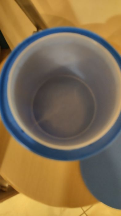 Pojemnik kulki do lodu. Nowe