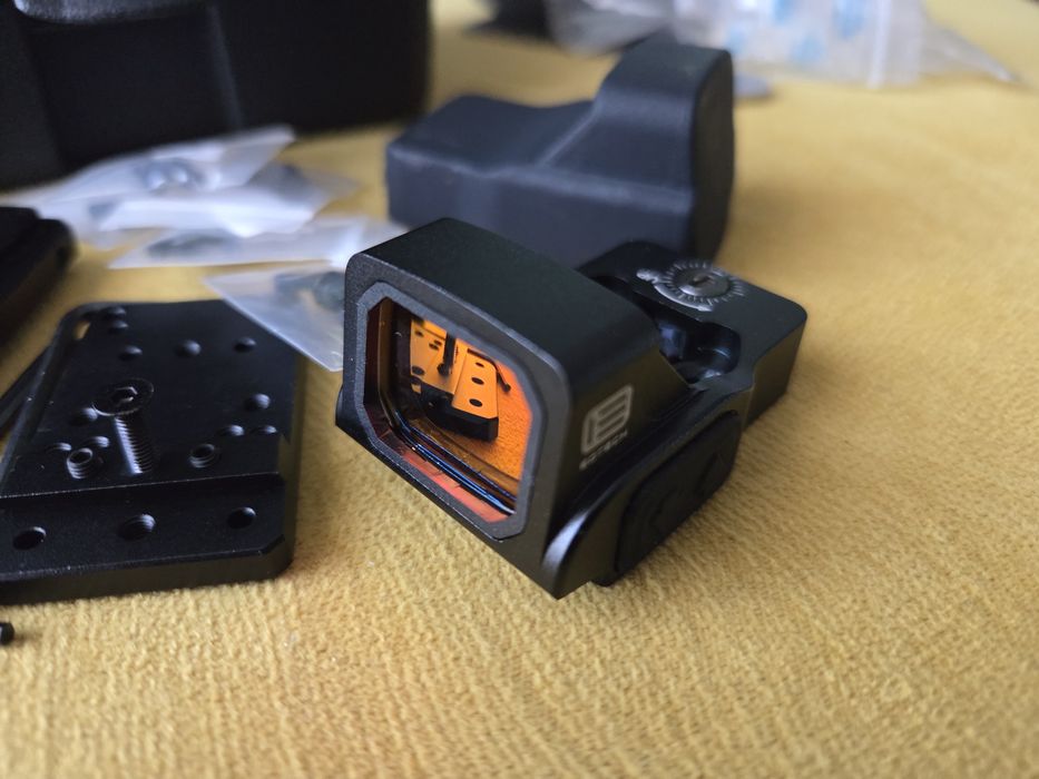 kolimator eotech  EFLX mini red dot docter asg