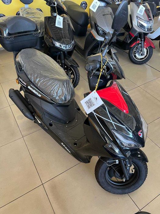 Скутер SPARK SP125S-15N