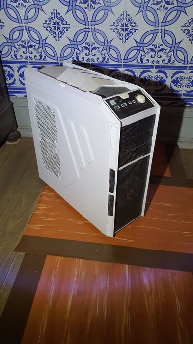 Caixa/torre gamer micro atx/ ATX + 4 ventoinhas incluídas