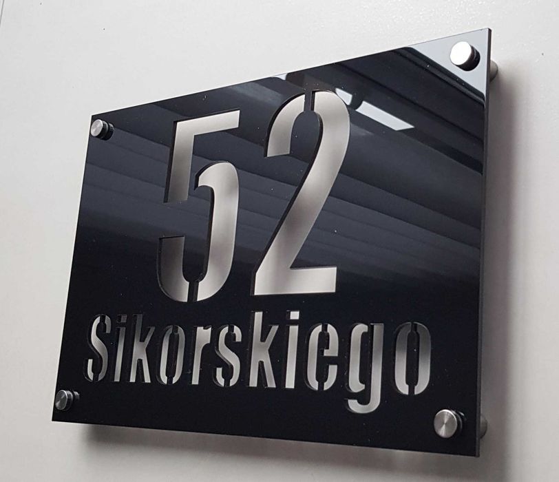 Tabliczka adresowa numer domu