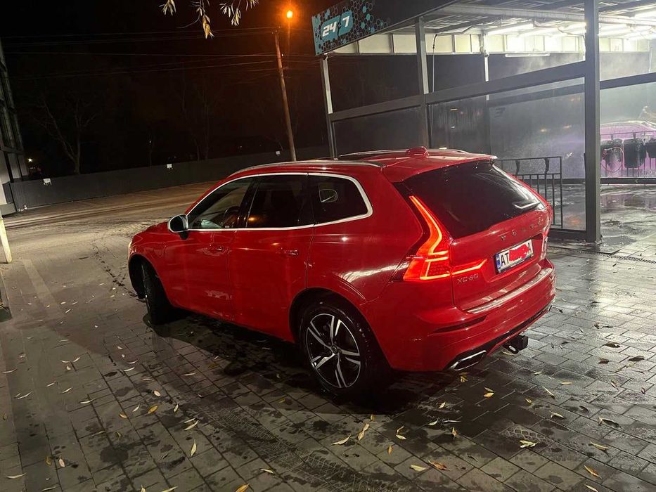 Volvo XC60 2018 II покоління  •  2.0 T8 Geartronic (390 к.с.) PHEV AWD  •  R-Design