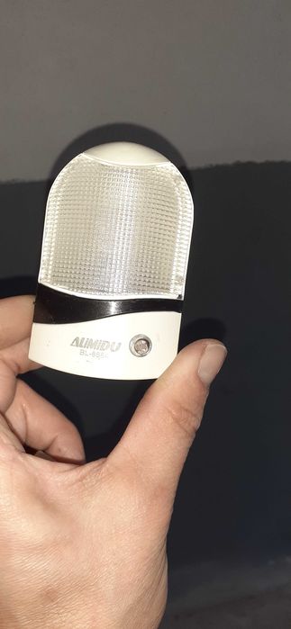 Luz de presença pequena