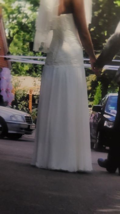 Сукня весільна молочна