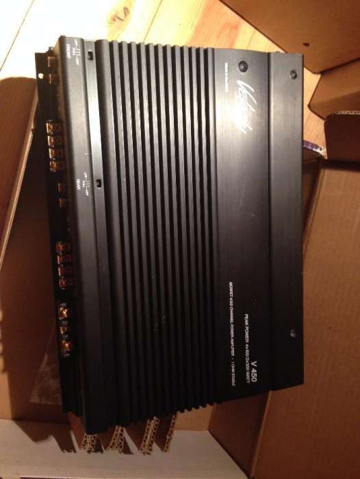 VELOCITY V450 Amplifier64738352941826121