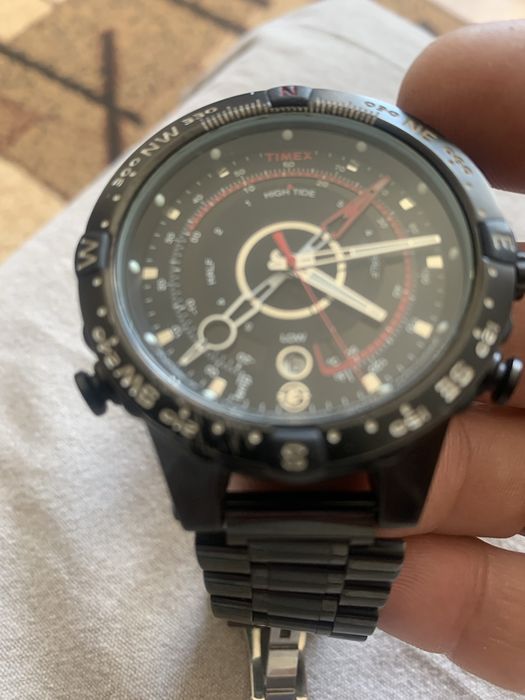 Продам часы Timex ,все работает