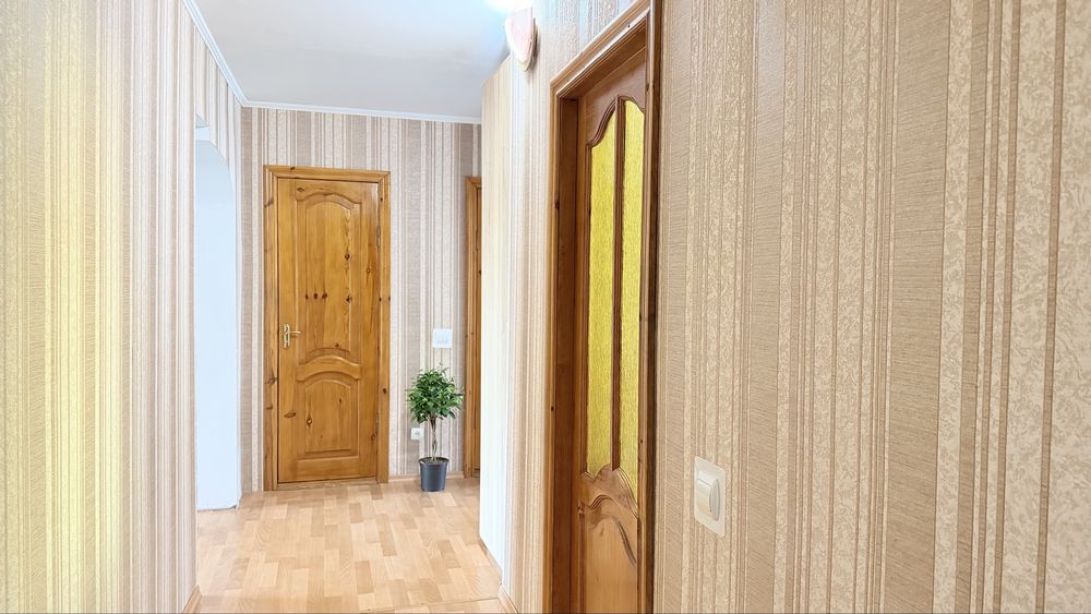 Продам квартиру біля Порт Сіті
