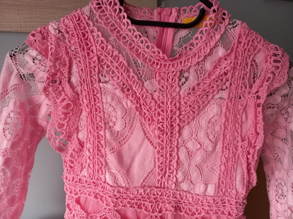 Sukienka koronkowa 110