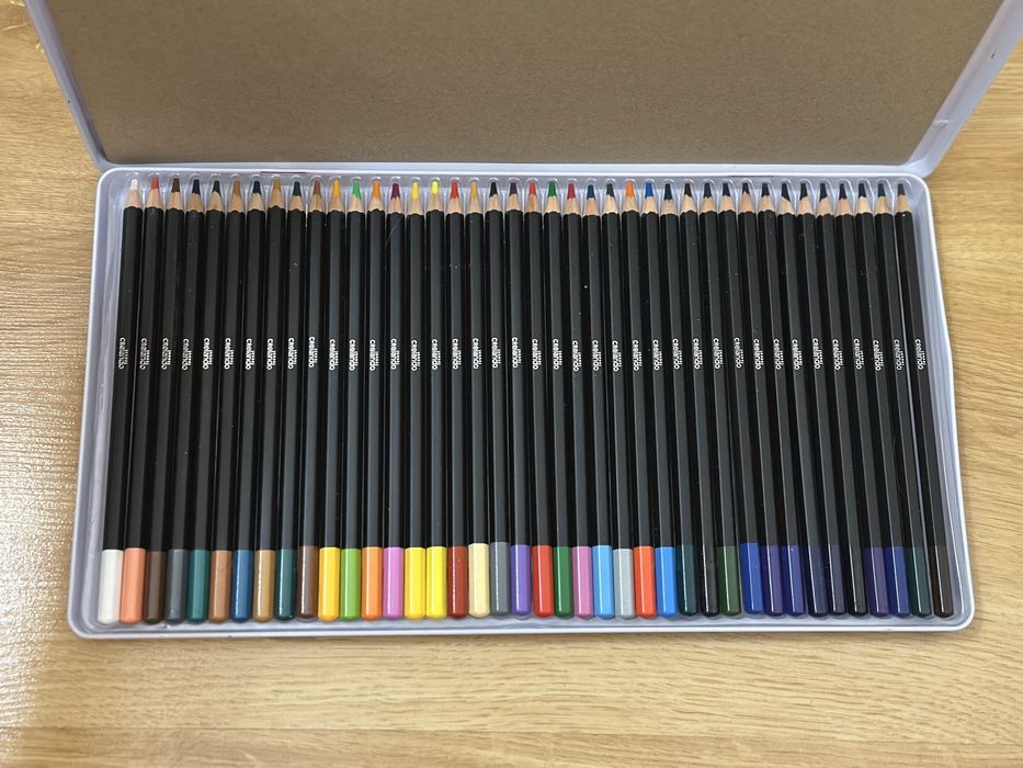 Олівці кольорові нові
