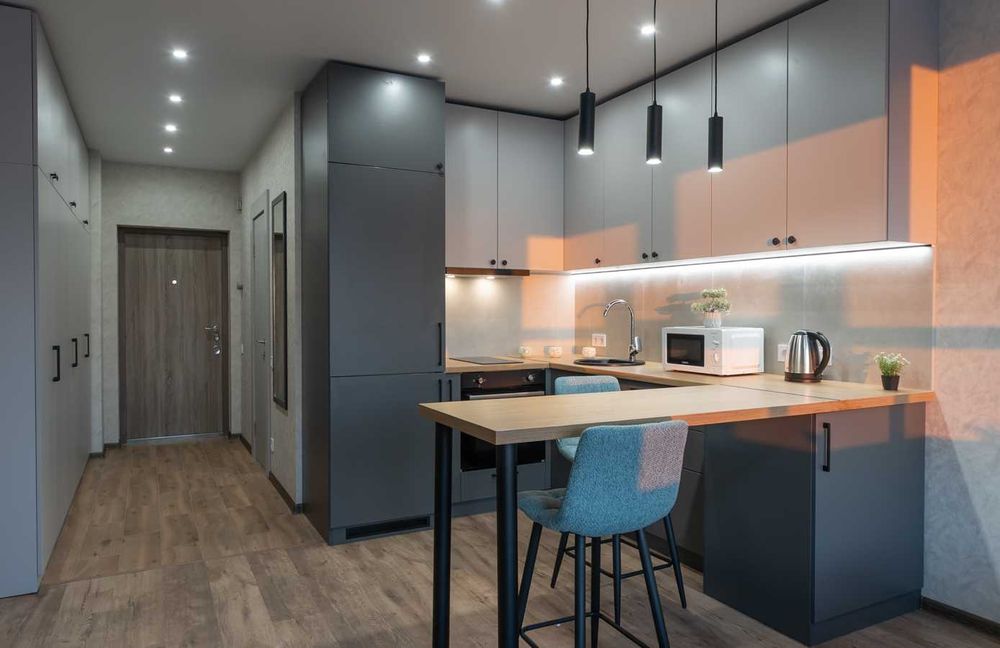 Оренда подобово - затишний смарт із ванною, біля метро. Світло 24/7.