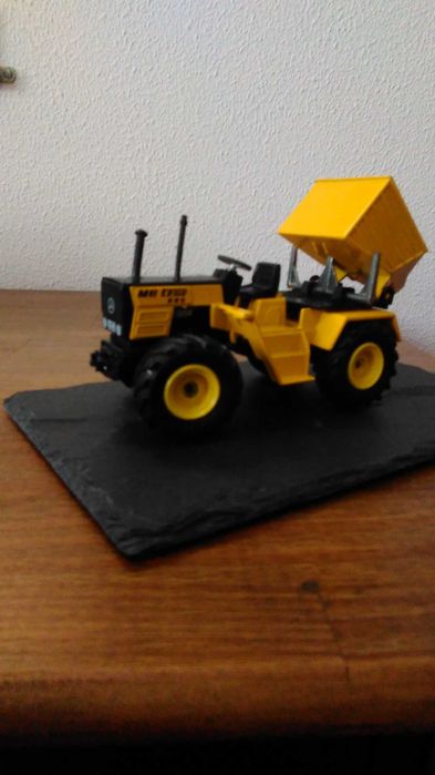 Miniatura de Máquina de Obras