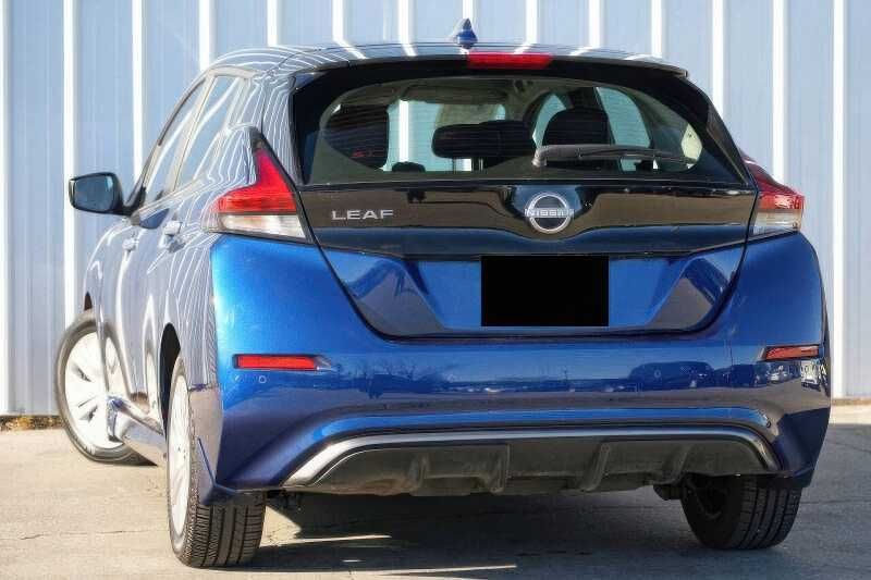 2023 Nissan LEAF S