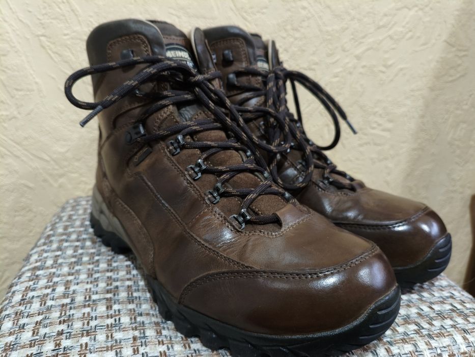 Трекінгові шкіряні черевики Meindl