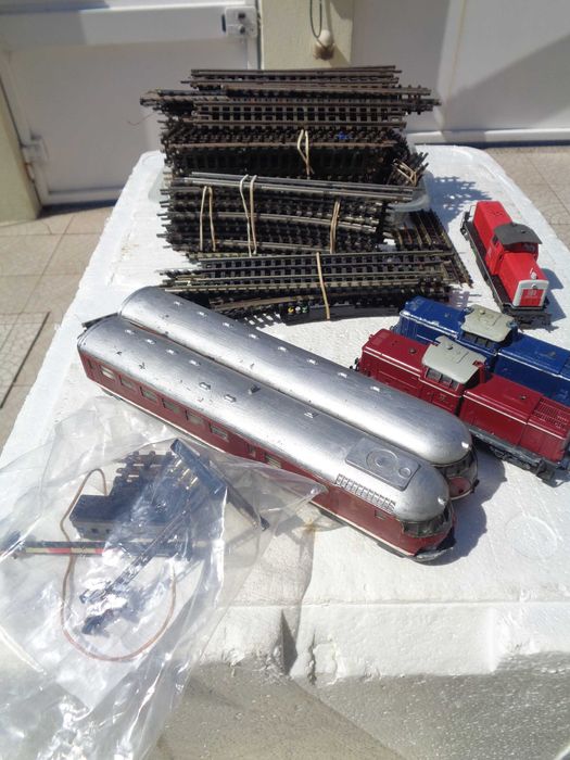 1:87 TRIX Bricolar 134 vias com carril central pista comboio + 4 locomotivas