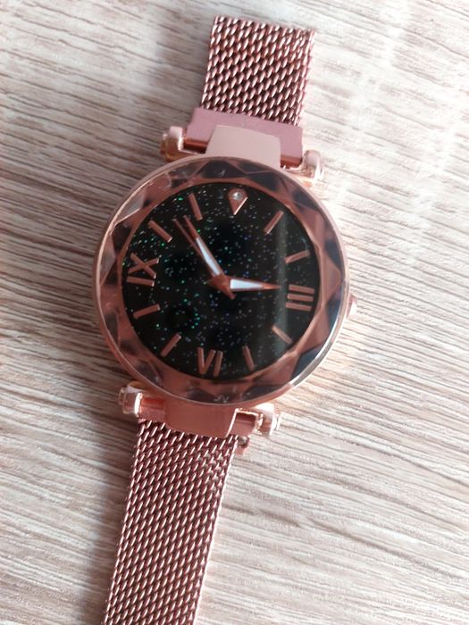 Elegancki damski zegarek