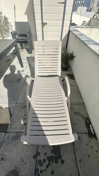 Espreguiçadeira em Plástico