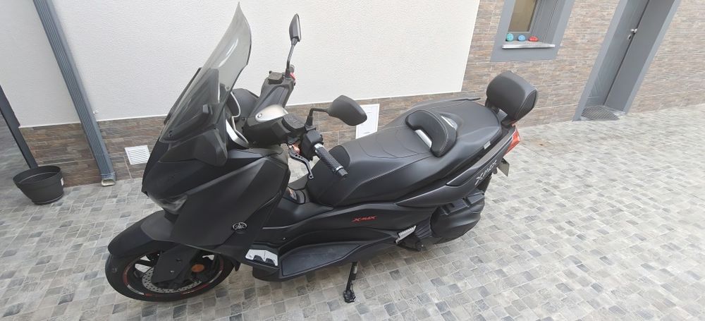 Yamaha x-max 400