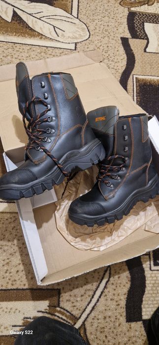Захисні шкіряні черевики берци stihl