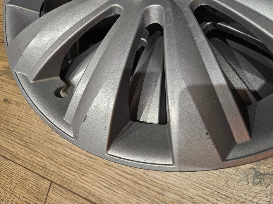 Kołpaki 15 cali 4 sztuki