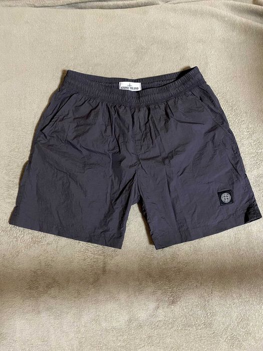 Продам шорты Stone Island Nylon Metal / Серые нейлоновые шорты Стон Айленд. — размер - М (Идеальное состояние) Nike