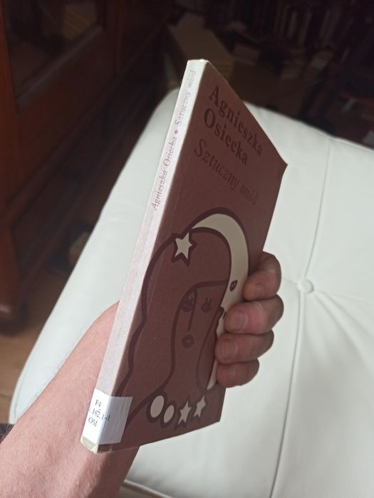 Osiecka sztuczny miód, ilustrował Młodożeniec