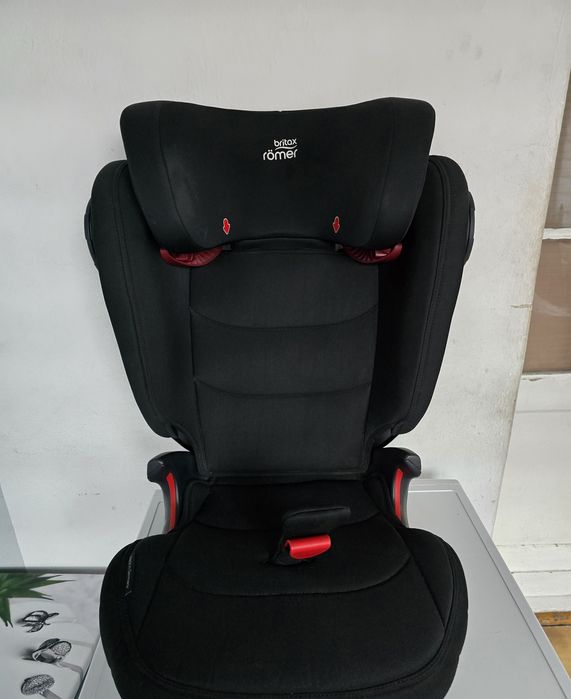 Britax Römer Kidfix III M ideał