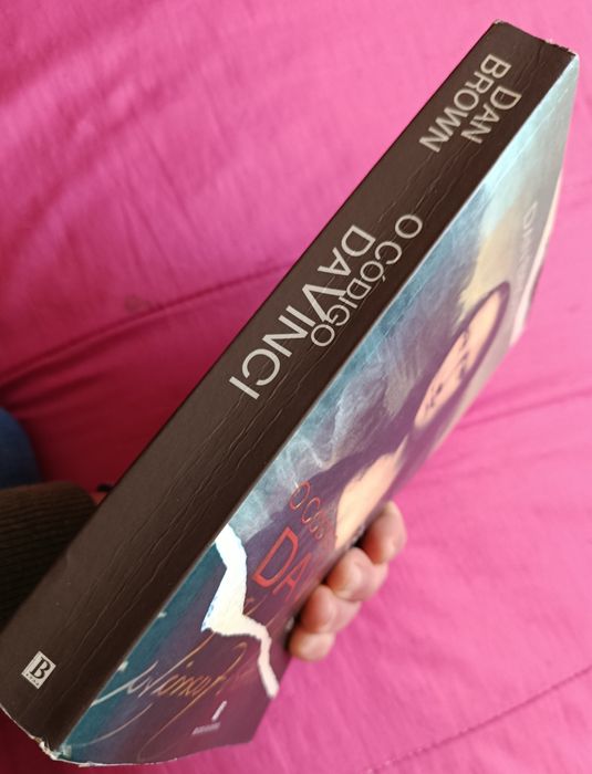 O CÓDIGO DA VINCI  ( Dan Brown ) Livro